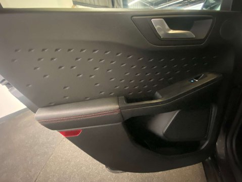Ford Kuga 1.5 Kuga ST-Line Edition EcoBlue 5dr 32