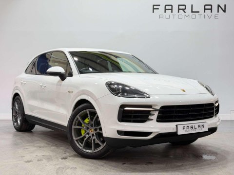 Porsche Cayenne 3.0 V6 E-Hybrid 14.1kWh SUV 5dr Petrol Plug-in Hybrid TiptronicS 4WD Euro 6 1