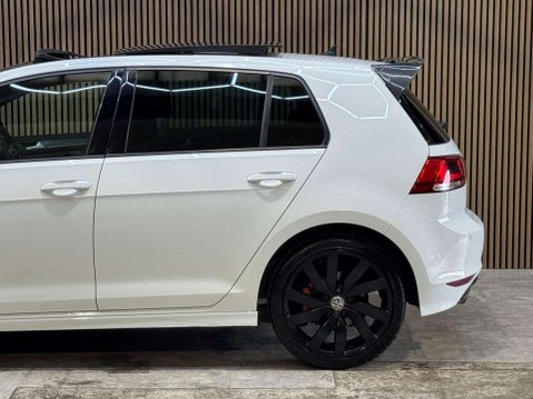 Volkswagen Golf 2.0 Golf R-Line Edition TDI BlueMotion Technology 5dr 29