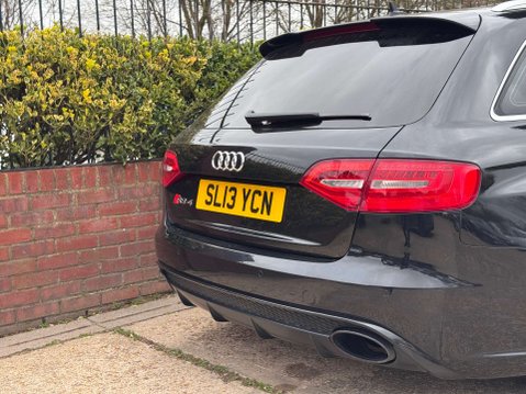 Audi RS4 4.2 RS 4 FSI Quattro Auto 4WD 5dr 24