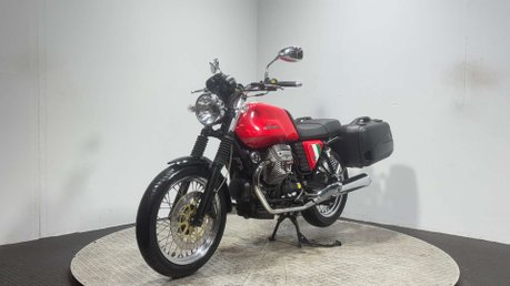Moto Guzzi V7 750 2009 26K NEW MOT SERVICED 1 OWNER MODERN RETRO BIKE 750CC 5
