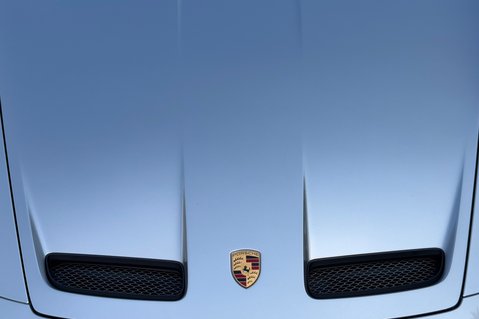 Porsche 911 GT3 TOURING PDK - £33K FACTORY EXTRAS -CERAMIC BRAKES -BUCKET SEATS -CARBON 68