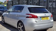 Peugeot 308 1.2 PureTech Allure Hatchback 5dr Petrol EAT Euro 6 (s/s) (130 ps) 4