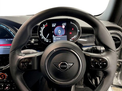 Mini Hatch 1.5 Cooper Sport Hatchback 3dr Petrol Steptronic Euro 6 (s/s) (136 ps) 13