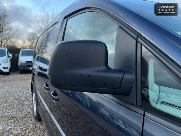 Volkswagen Caddy Maxi AUTO LWB L2H1 Highline Bmt Air Con Alloys Air Con Sensors EURO 6 NO VAT 15