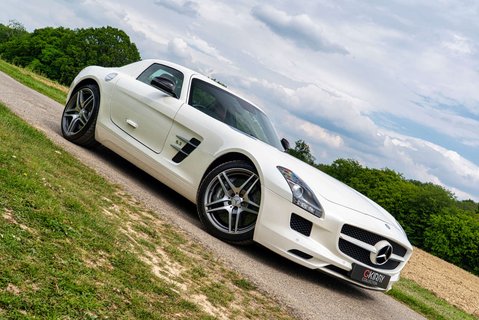 Mercedes-Benz SLS Coupe 19