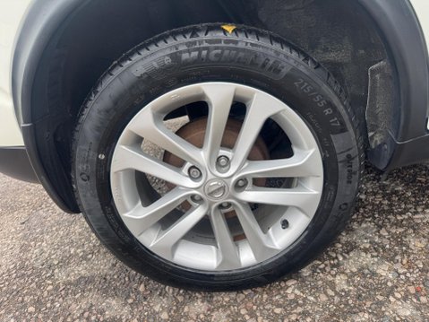 Nissan Juke 1.5 dCi N-Connecta SUV 5dr Diesel Manual Euro 6 (s/s) (110 ps) 20