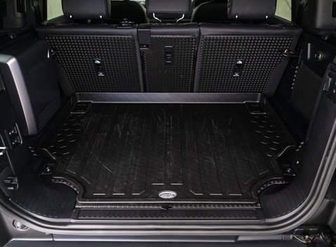 Land Rover Defender V8 35