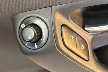 Volkswagen Polo 1.2 TSI BlueMotion Tech SE Hatchback 5dr Petrol DSG Euro 6 (s/s) (90 ps) 77