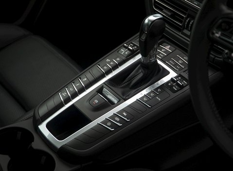 Porsche Macan Turbo 21