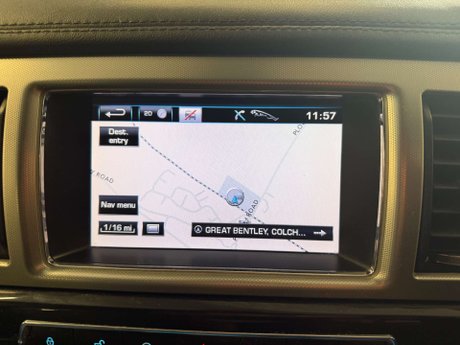 Jaguar XF 3.0d S V6 Premium Luxury Saloon 4dr Diesel Auto Euro 5 (s/s) (275 ps) 33