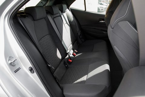 Toyota Corolla ICON TECH 38