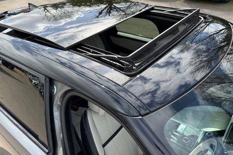 Land Rover Range Rover Velar FIRST EDITION - HUGE SPEC - PAN ROOF -1600W MERIDIAN -AIR SUSPENSION 26