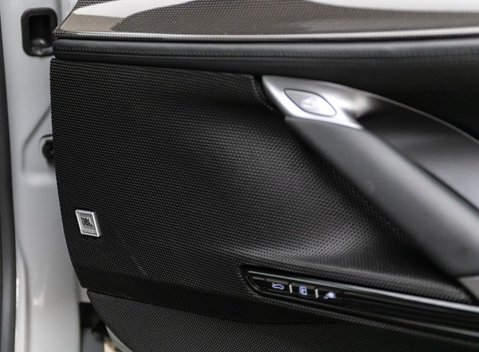 Ferrari SF90 Stradale 17