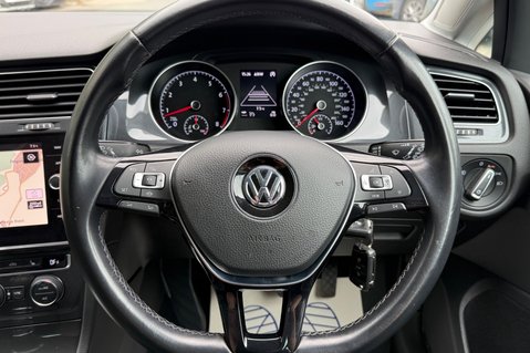 Volkswagen Golf MATCH EDITION TSI EVO - CAMERA - APPLE CAR PLAY -HEATED WINDSCREEN  10