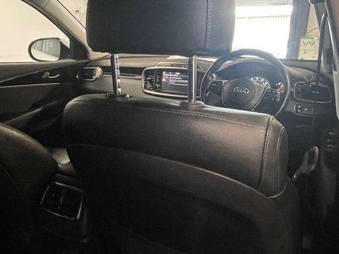 Kia Sorento 2.2 Sorento KX-3 CRDi ISG 4x4 Auto 4WD 5dr 35