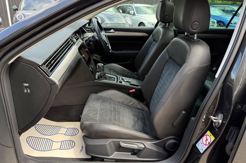 Volkswagen Passat GT TSI EVO DSG - PANORAMIC SUNROOF -19 INCH ALLOYS - ONE OWNER 3