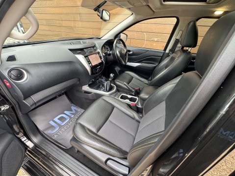 Nissan Navara 2.3 Navara N-Guard dCi 4WD 5dr 34