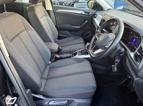 Volkswagen T-Roc LIFE TSI DSG 12