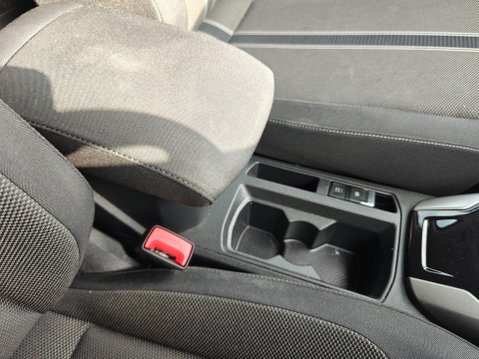 Volkswagen T-Roc 1.5 TSI EVO Design Euro 6 (s/s) 5dr 40