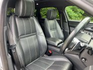 Land Rover Range Rover Velar 3.0 Range Rover Velar R-Dynamic HSE D300 Auto 4WD 5dr 18