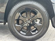 Land Rover Defender 90 D300 Hard Top X-Dynamic HSE 36