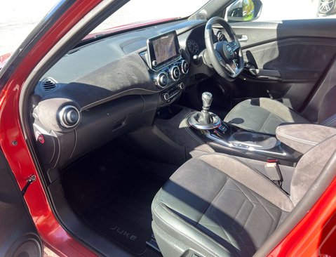 Nissan Juke 1.0 Juke Tekna+ DiG-T 5dr 35
