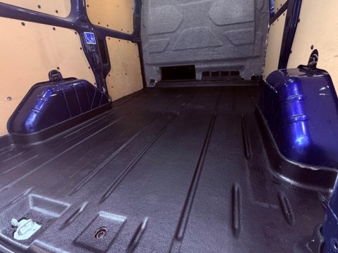 Ford Transit Custom 270 LIMITED LR P/V 37