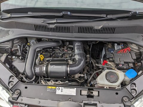 Volkswagen Up TSI up! GTI 18