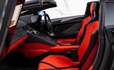 Lamborghini Aventador SV LP 750-4 Roadster 16