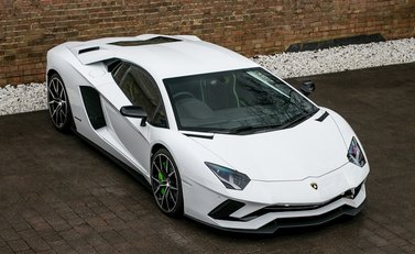 Lamborghini Aventador S 8