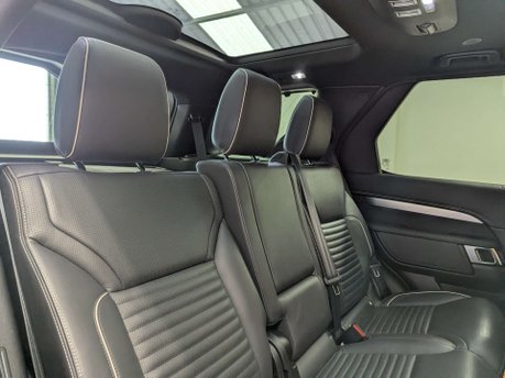 Land Rover Discovery 3.0 Discovery R-Dynamic HSE MHEV Auto 4WD 5dr 44