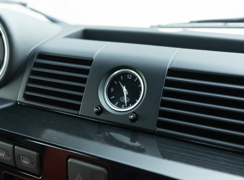 Land Rover Defender 90 Adventure 18