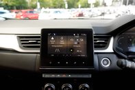 Renault Captur TECHNO E-TECH 23