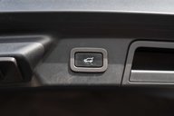 Land Rover Range Rover Velar 3.0 Range Rover Velar R-Dynamic S D300 Auto 4WD 5dr 41