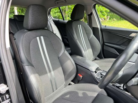 BMW 1 Series 2.0 118D Sport 5dr 21