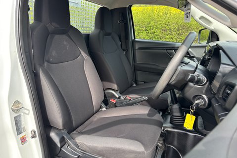 Isuzu D-Max Utility 1.9 TD Single Cab Dropside Truck 4