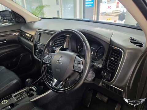 Mitsubishi Outlander 2.2 DI-D 4 Auto 4WD Euro 6 5dr 75