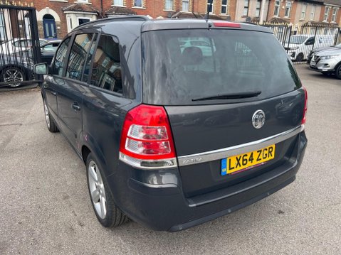 Vauxhall Zafira 1.8 16V Exclusiv Euro 5 5dr 4