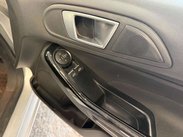 Ford Fiesta 1.0T EcoBoost Zetec Euro 6 (s/s) 5dr 17