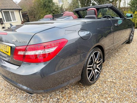 Mercedes-Benz E Class 3.0 E350 CDI V6 BlueEfficiency Sport Cabriolet G-Tronic Euro 5 2dr 8