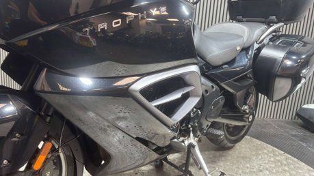 Triumph Trophy 1200 SE 2015 42K FULLY KITTED TOURER MOT COMES SERVICED WARRANTY 37