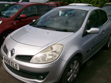 Renault Clio DYNAMIQUE S 16V TURBO 2
