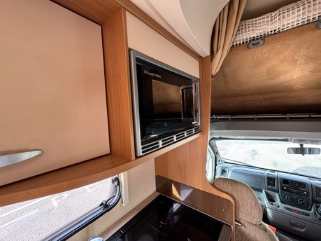Swift Sundance 630 L 6 berth 17