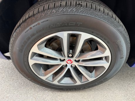 Jaguar F-Pace 2.0 P300 R-Sport SUV 5dr Petrol Auto AWD Euro 6 (s/s) (300 ps) 17