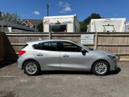 Ford Focus TITANIUM 1.0T EcoBoost 5dr 3
