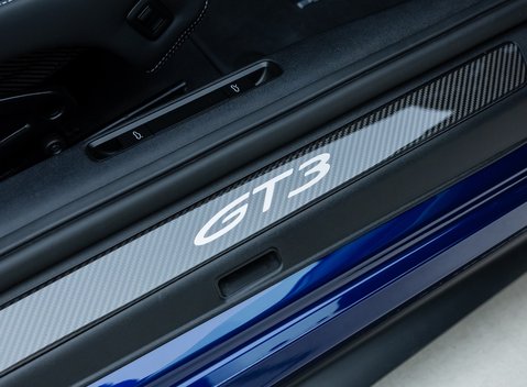 Porsche 911 GT3 Touring (992) 24