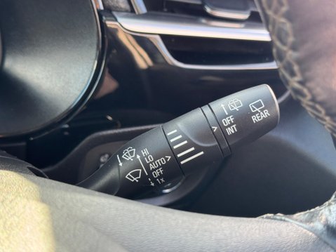 Vauxhall Corsa 1.5 Turbo D Elite Nav Euro 6 (s/s) 5dr 31