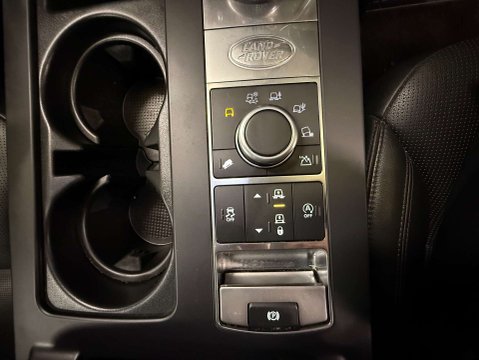 Land Rover Discovery 3.0 Discovery SE SD6 Auto 4WD 44