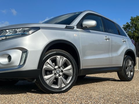 Suzuki Vitara SZ-T BOOSTERJET MHEV 15